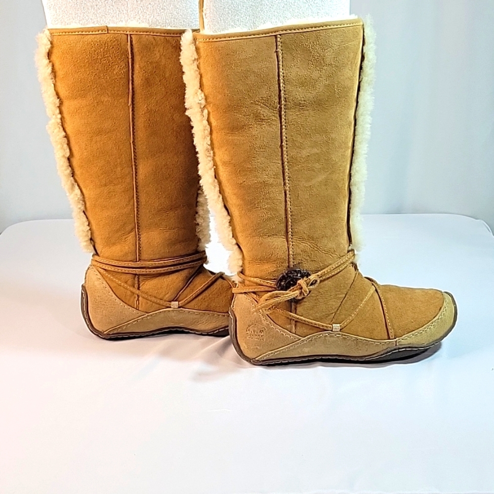 Sorel Tan Winter Boots with Cream Fur